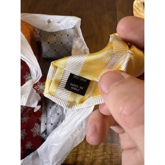 VINTAGE JOS A BANK 100% PURE SILK LONG NECKTIES ITALY/USA/CHINA LOT OF 27 - Picture 13 of 14